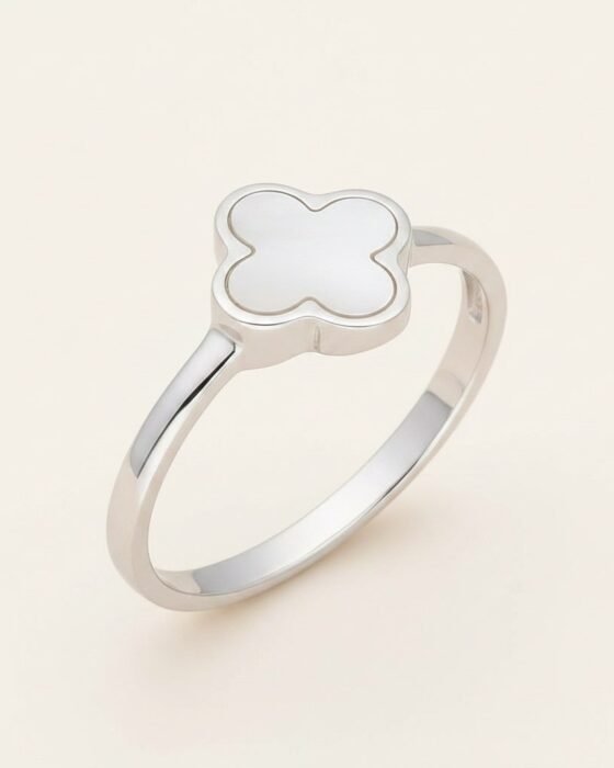Anillo de Plata Trébol Nácar
