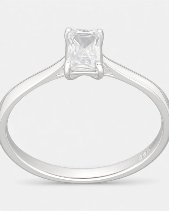 Anillo Solitario Circón Baguette