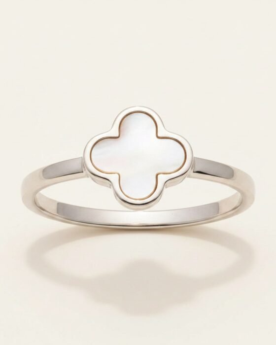 Anillo de Plata Trébol Nácar