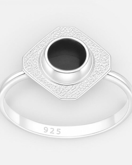 Anillo Rombo Martillado Ónix