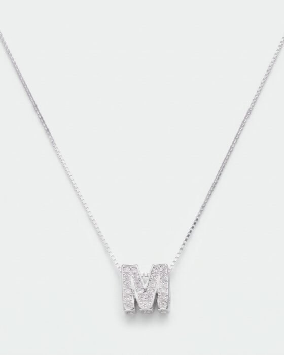 Collar Letra M Circones