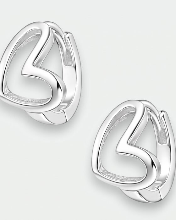 Argolla Huggie Mini Corazón 11 mm